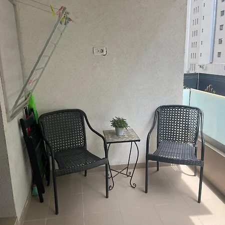 K Mamaia-sat Apartment *